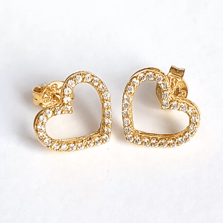 Par de Brinco em Ouro 18k - Coração Vazado com 52 Diamantes