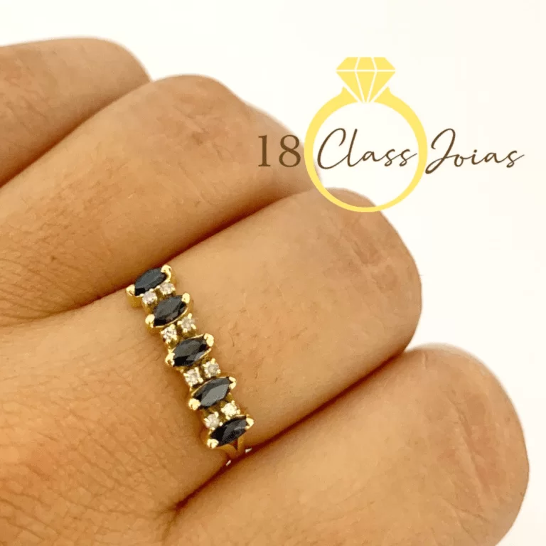 Anel Meia Aliança  em Ouro 18k - com 5 Safiras e 8 Diamantes Naturais