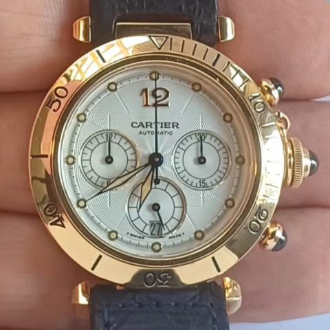 Relógio Cartier Pasha Cronógrafo em Ouro Amarelo 18K - 38mm – Edição Limitada