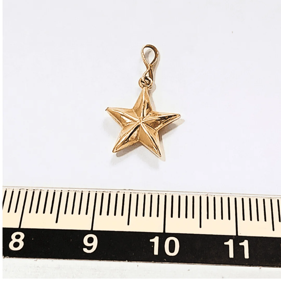 Pingente Estrela Flor em Ouro 18k - Oco Reforçado