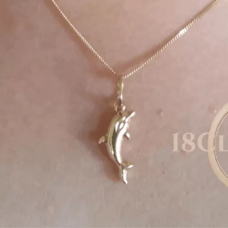 Pingente Golfinho  em Ouro 18k - 2,5 cm - 0,9 gramas